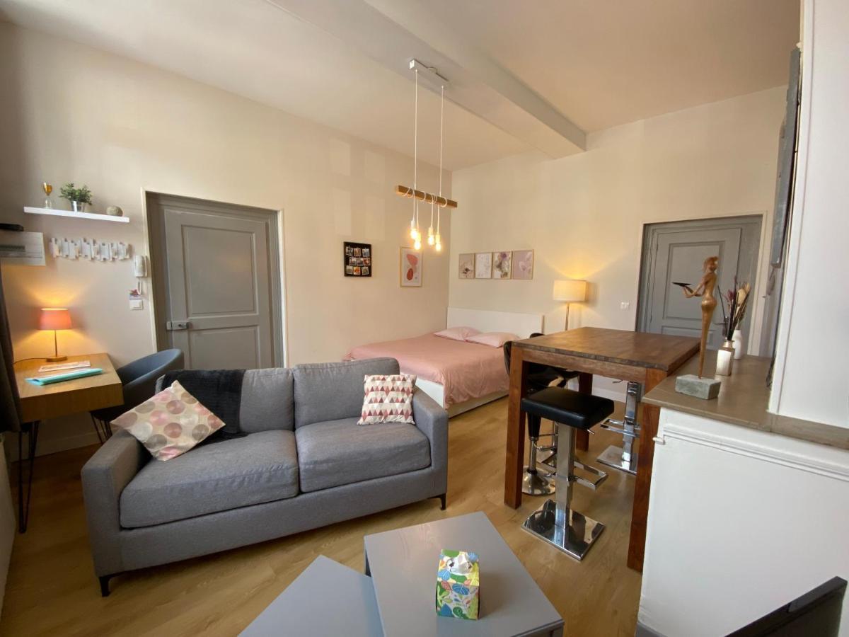 Studio Papillon En Plein Coeur De Ville Saint-Omer  Exterior photo